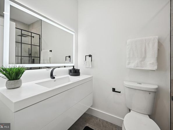 1372 Bryant Street NE 2A, Washington DC 20018