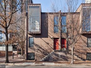 36 Saint James Court, Philadelphia PA 19106