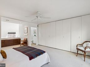 36 Saint James Court, Philadelphia PA 19106