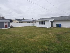 35 Beechtree Road, Levittown PA 19057