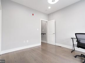 1632 K Street NE PH, Washington DC 20002