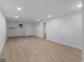 3284 Annandale Road, Falls Church VA 22042