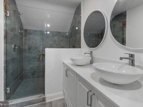 3284 Annandale Road, Falls Church VA 22042