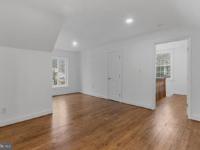 3284 Annandale Road, Falls Church VA 22042