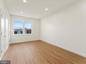 934 Snyder Avenue, Philadelphia PA 19148