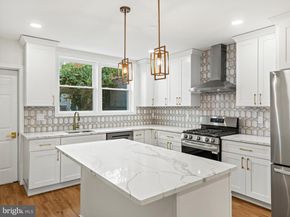 934 Snyder Avenue, Philadelphia PA 19148