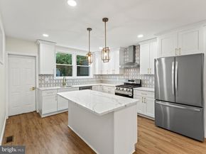 934 Snyder Avenue, Philadelphia PA 19148