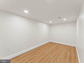 934 Snyder Avenue, Philadelphia PA 19148