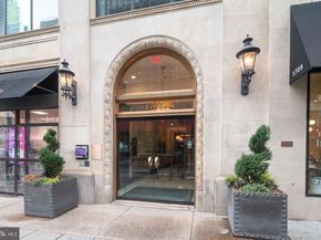 1737 Chestnut Street 301, Philadelphia PA 19103