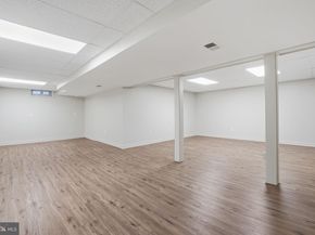 16 Rucker Road, Richboro PA 18954