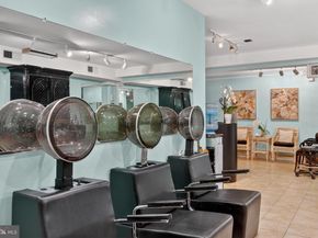 4000 Cathedral Avenue NW 406B, Washington DC 20016