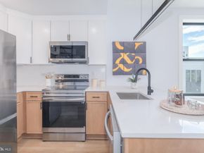 1012 17TH Place NE 7, Washington DC 20002