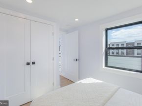 1012 17TH Place NE 7, Washington DC 20002