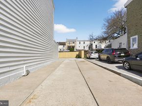 164 East Street, Philadelphia PA 19127