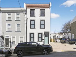 164 East Street, Philadelphia PA 19127