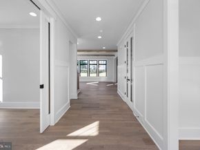 1022 Hillcrest Drive SW, Vienna VA 22180