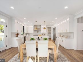 1022 Hillcrest Drive SW, Vienna VA 22180