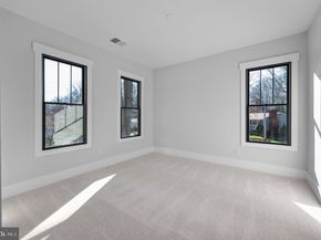 1022 Hillcrest Drive SW, Vienna VA 22180