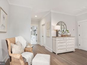 1022 Hillcrest Drive SW, Vienna VA 22180