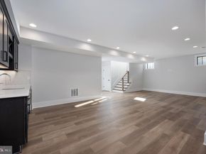 1022 Hillcrest Drive SW, Vienna VA 22180