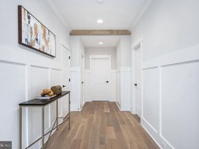 1022 Hillcrest Drive SW, Vienna VA 22180