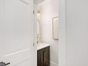 1022 Hillcrest Drive SW, Vienna VA 22180