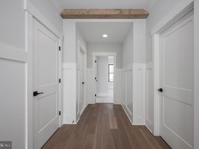 1022 Hillcrest Drive SW, Vienna VA 22180