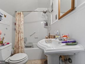 1949 Forrest Avenue, Morton PA 19070