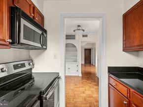 719 S Saint Asaph Street 201, Alexandria VA 22314