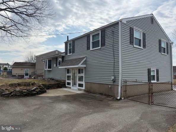 902 Eisenhower Avenue, Woodlyn PA 19094