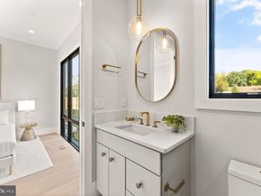 917 Timber Lane SW, Vienna VA 22180