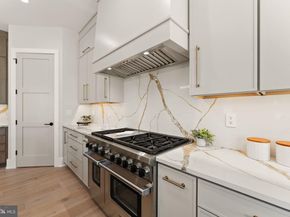 917 Timber Lane SW, Vienna VA 22180