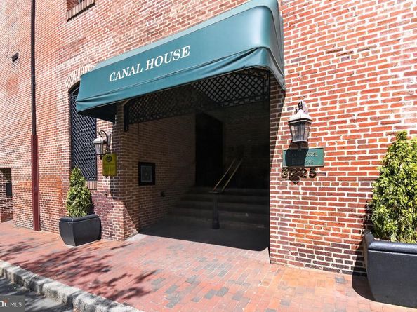 3225 Grace Street NW 101, Washington DC 20007