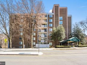 1515 S Arlington Ridge Road 703, Arlington VA 22202