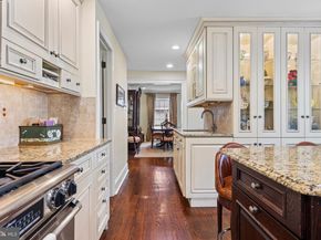 8 Cedarbrook Road, Ardmore PA 19003