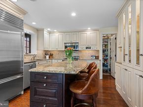 8 Cedarbrook Road, Ardmore PA 19003