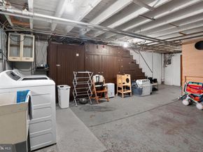 404 Kingsley Street, Philadelphia PA 19128