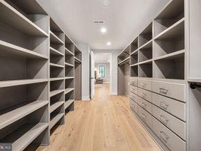 4624 26TH Street N, Arlington VA 22207