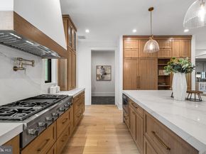 4624 26TH Street N, Arlington VA 22207
