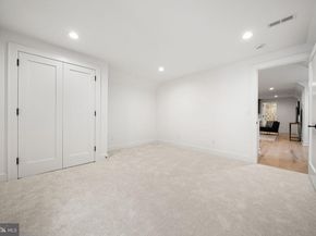 4624 26TH Street N, Arlington VA 22207