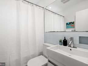 2917 Argyle Drive, Alexandria VA 22305