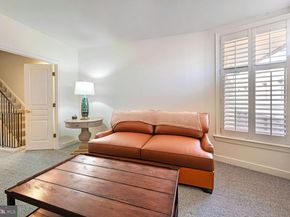 616 E NW 1150, Washington DC 20004