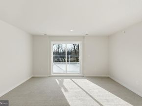 121 River Trail Circle 11, King Of Prussia PA 19406