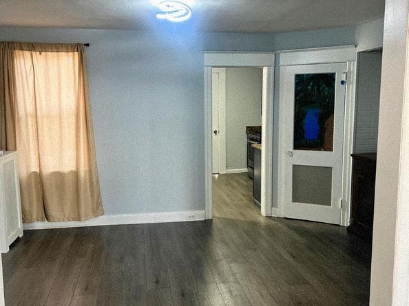 561 E Cheltenham Avenue, Philadelphia PA 19120