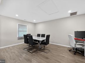 45 Indian Creek Entry, Levittown PA 19057