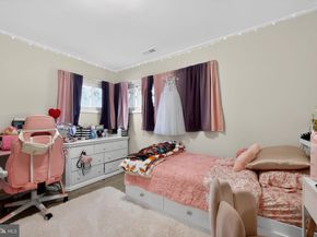 45 Indian Creek Entry, Levittown PA 19057