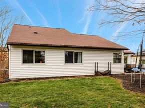 4 Pheasant Run Court, Sterling VA 20164