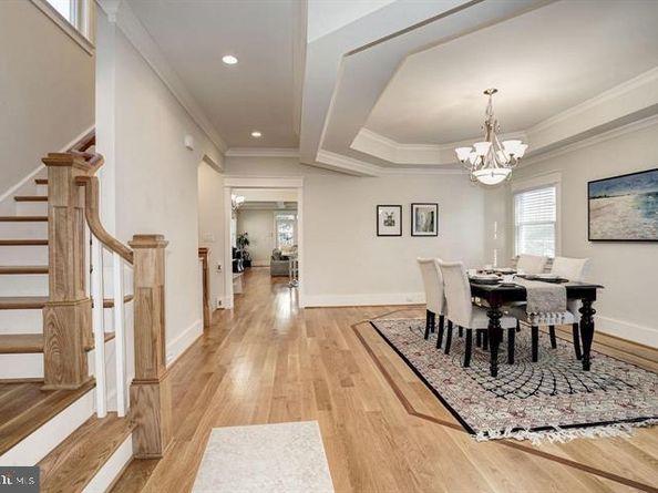 1919 N George Mason Drive N, Arlington VA 22207