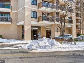 307 Yoakum Parkway 920, Alexandria VA 22304