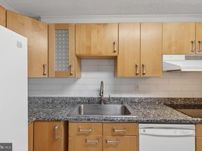 307 Yoakum Parkway 920, Alexandria VA 22304